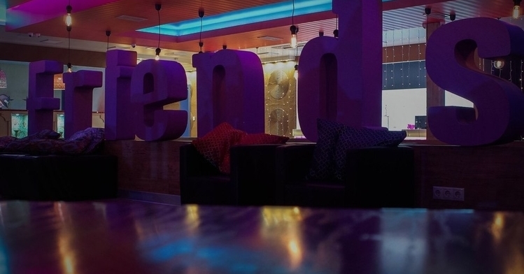 Friends lounge club