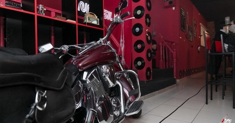 Rock'N'Roll Racing Nargilia Lounge