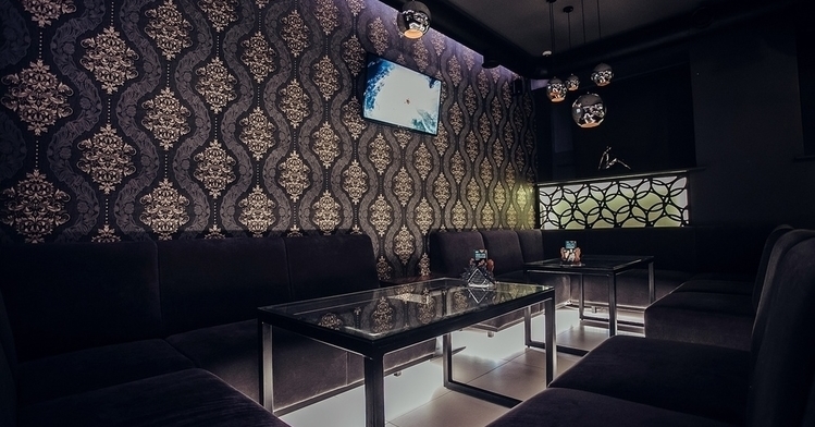MASLO lounge bar